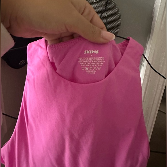 SKIMS Pink Bodysuit - Picture 3 of 3